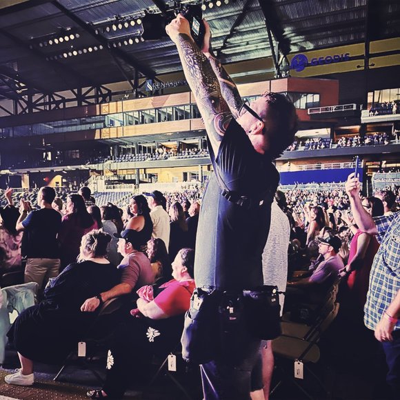 Meet your Posher, Dustin - Picture 7 of 16